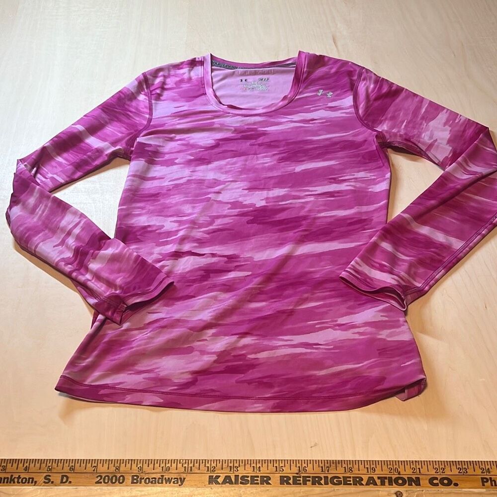 Under Armour Long Sleeve Magenta Top sz S